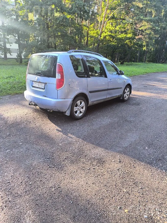 Skoda Roomster 2007 photo 2
