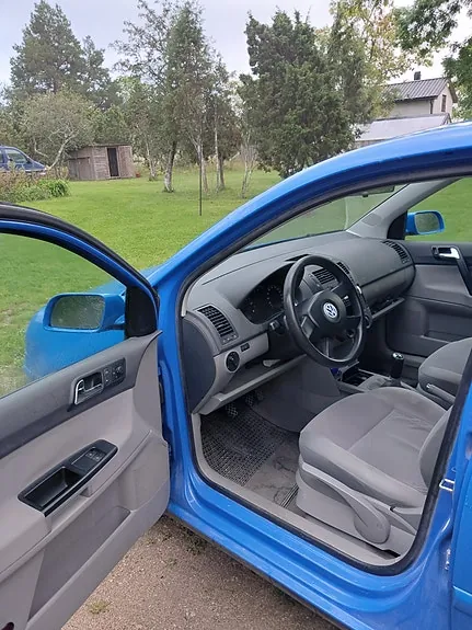 Volkswagen Polo 2002 photo 5