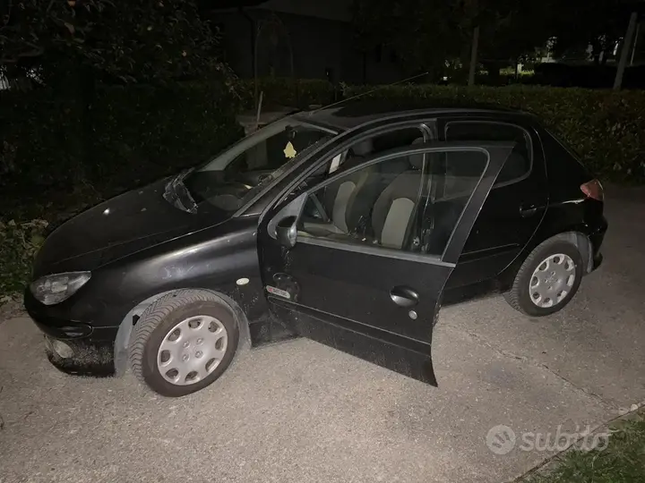 Peugeot 206 2005 photo 2