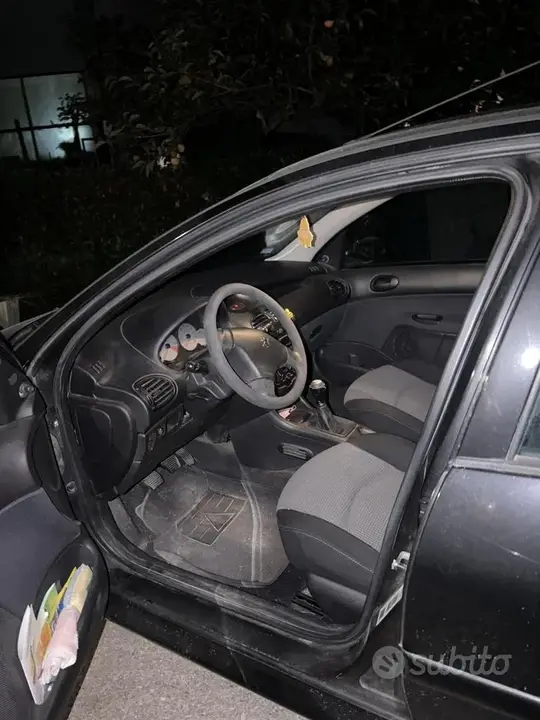 Peugeot 206