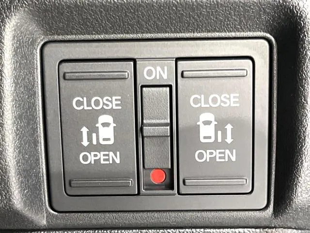 Honda N-Box Custom 2026 photo 5