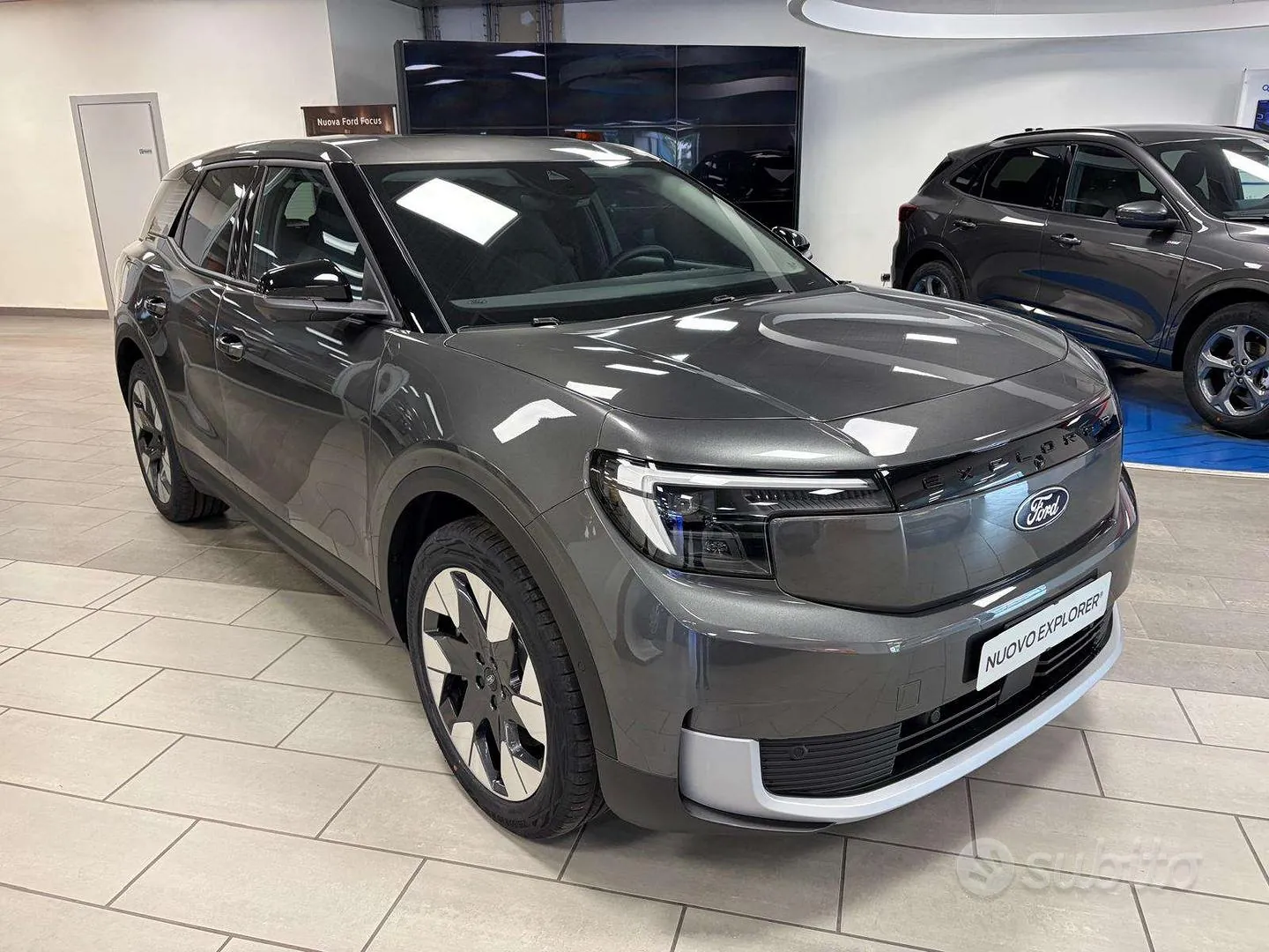 Ford Explorer 2024 photo 3