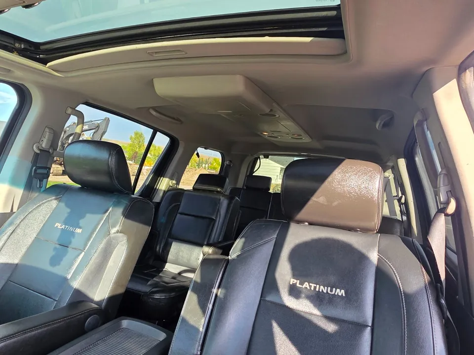 Nissan Armada 2011 photo 5