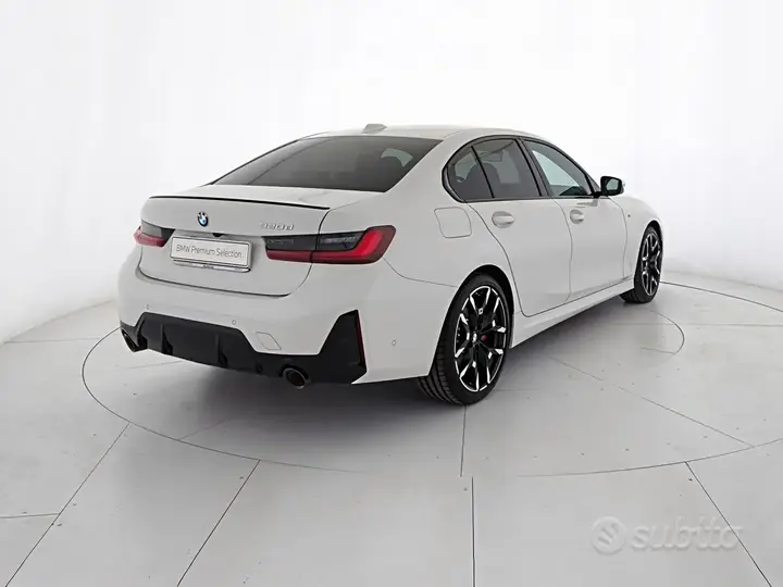 BMW 3 Series photo 2
