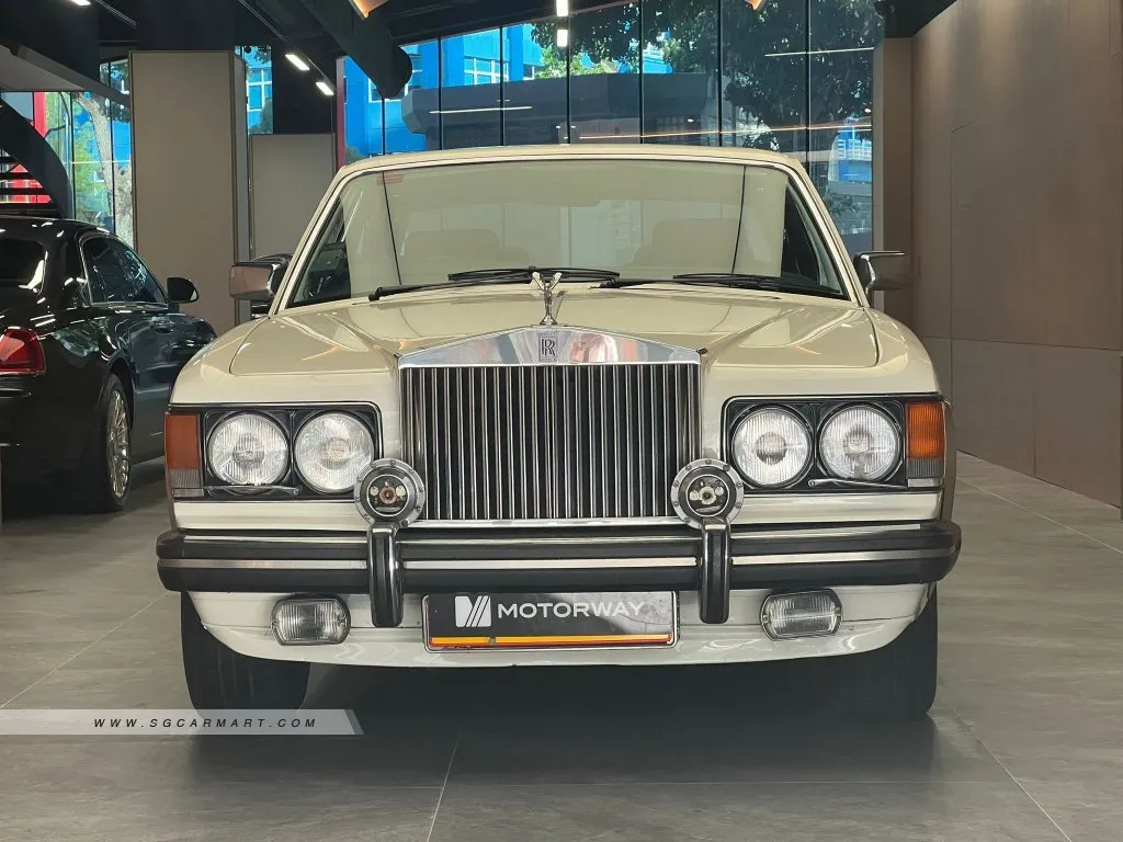 Rolls-Royce Silver Spur