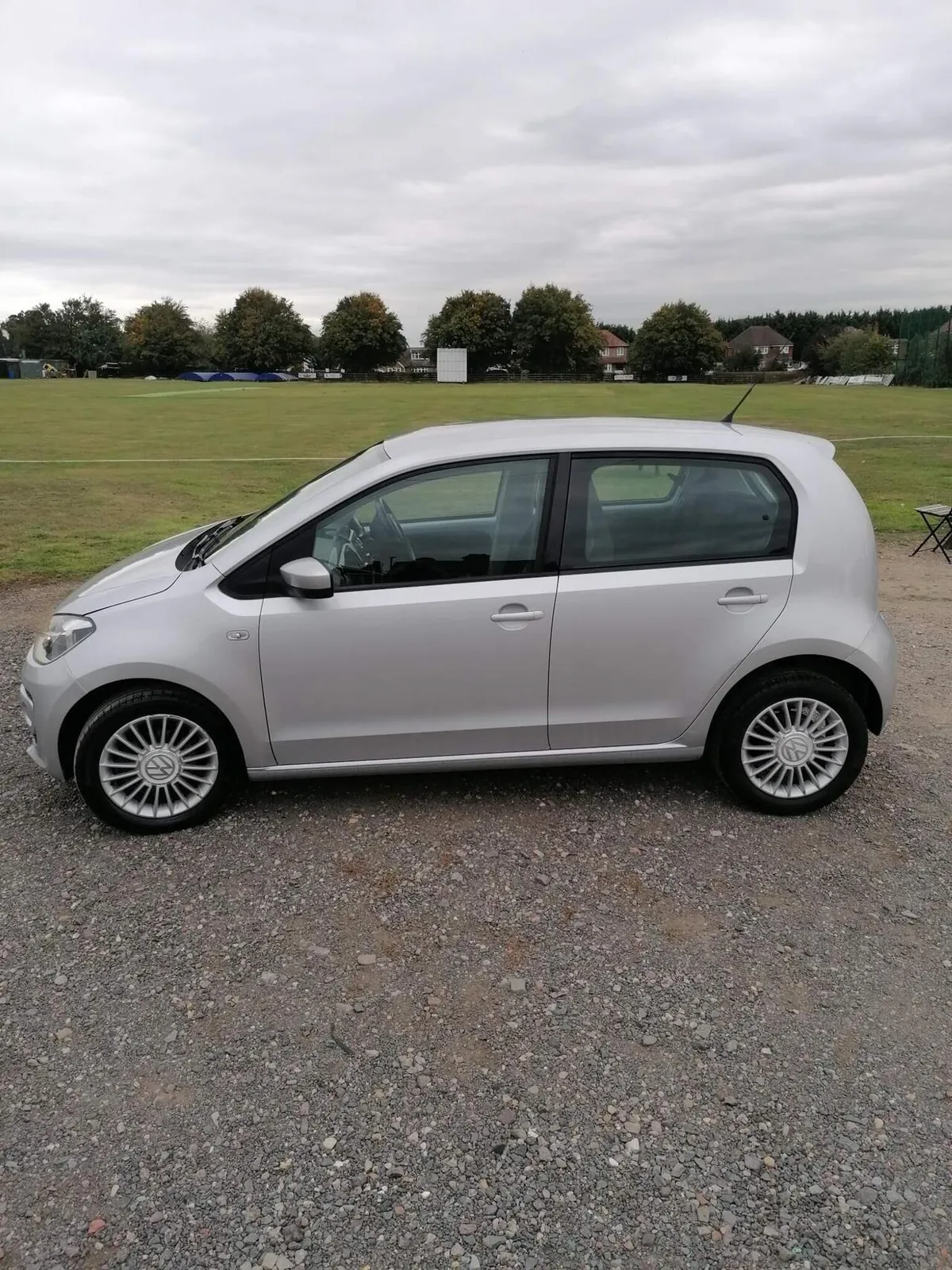 Volkswagen Up 2013 photo 2