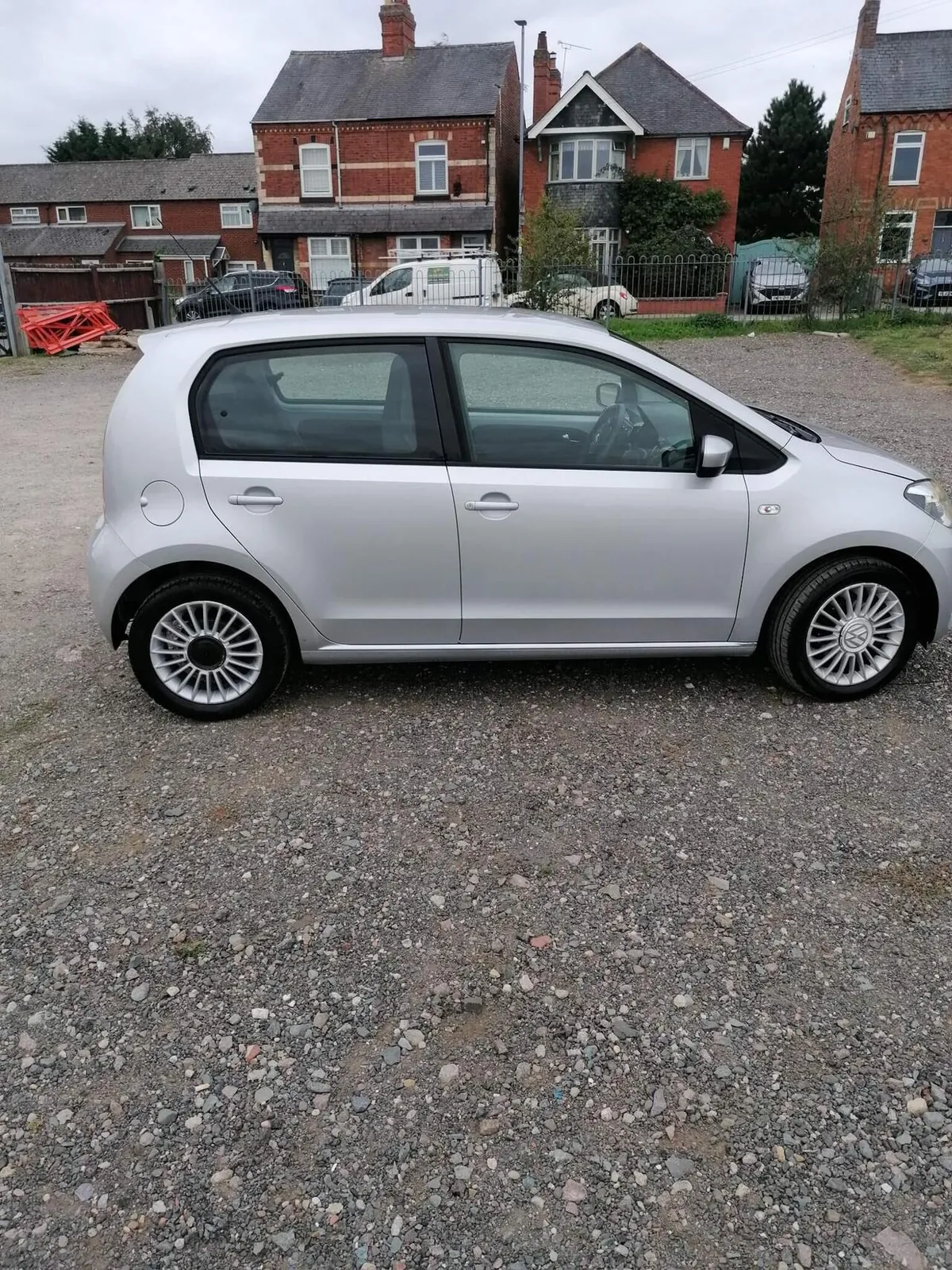 Volkswagen Up 2013 photo 5