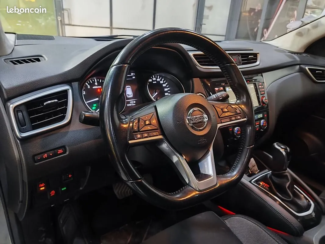 Nissan Qashqai 2018 photo 2