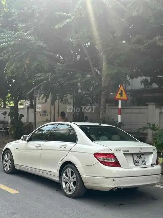 Mercedes-Benz C-Class 2010 photo 3