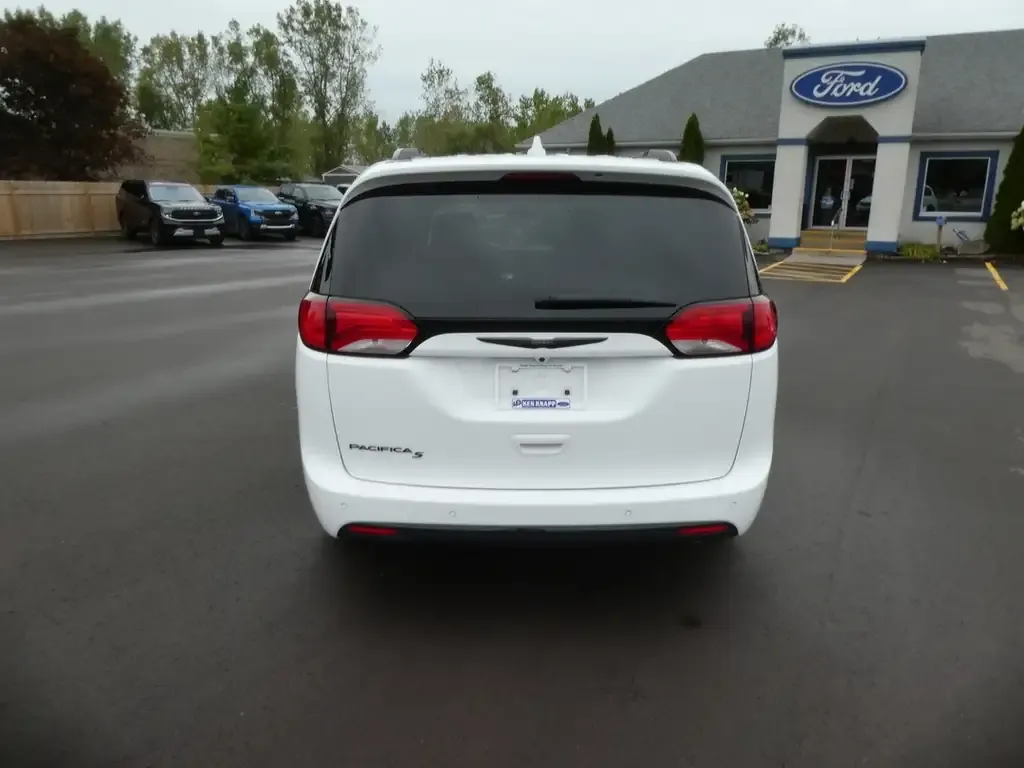 Chrysler Pacifica 2020 photo 4