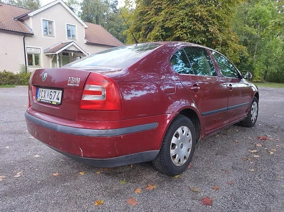Skoda Octavia 2006 photo 4