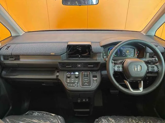 Honda Stepwagen 2026 photo 5