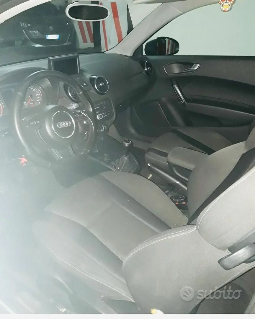Audi A1 2011 photo 5