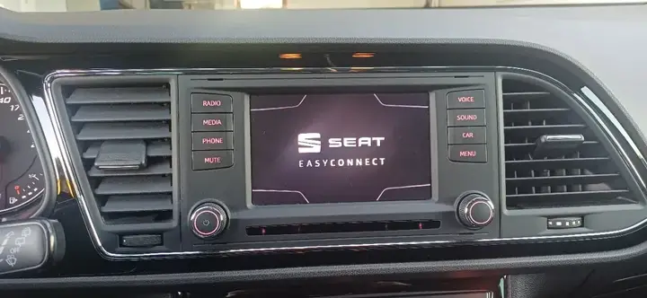 Seat Leon 2015 photo 3