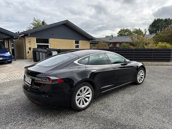 Tesla Model S 2020 photo 5