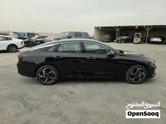 Kia K5 2025 photo 2