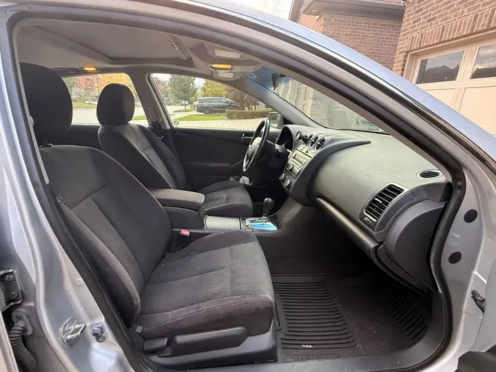 Nissan Altima 2012 photo 3