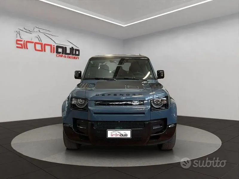 Land Rover Defender 2023 photo 2