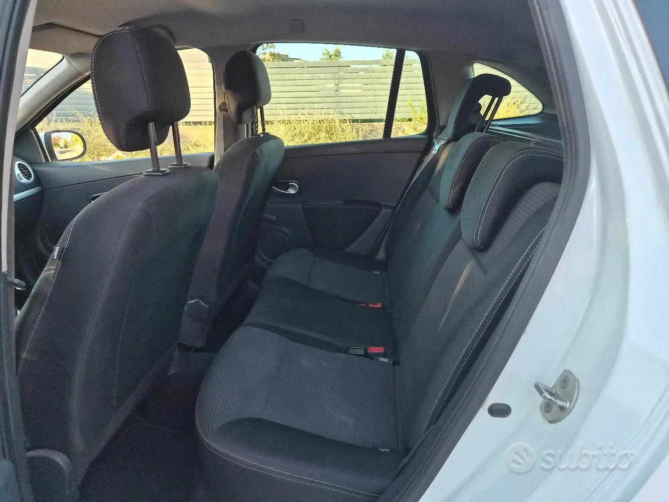 Renault Clio 2012 photo 5