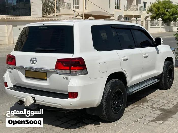 Toyota Land Cruiser 2018 photo 3