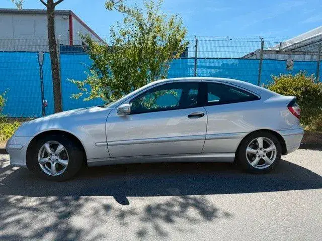 Mercedes-Benz Clc 180