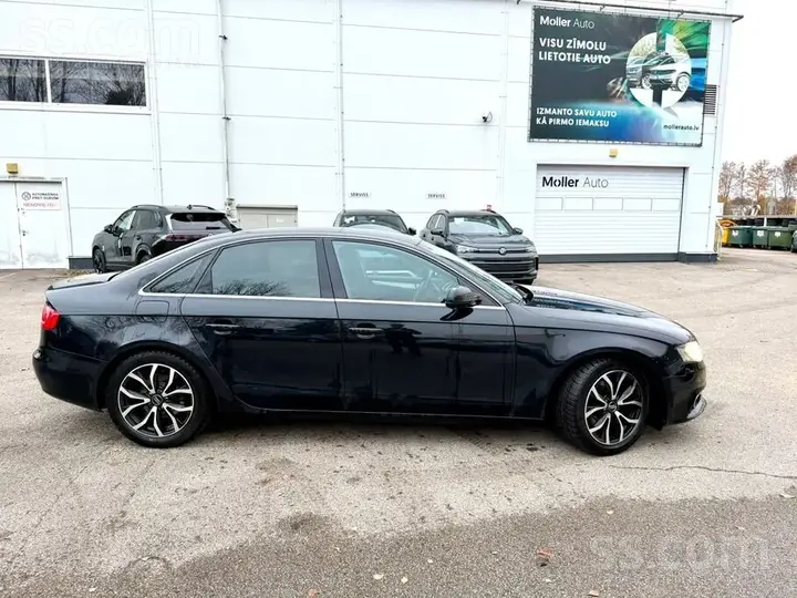 Audi A4 2010 photo 5