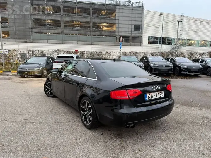 Audi A4 2010 photo 4