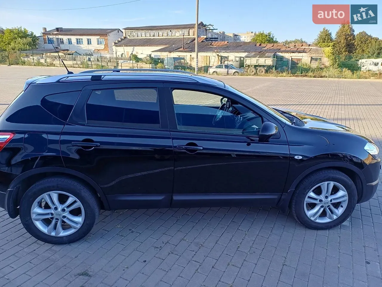 Nissan Qashqai 2012 photo 5