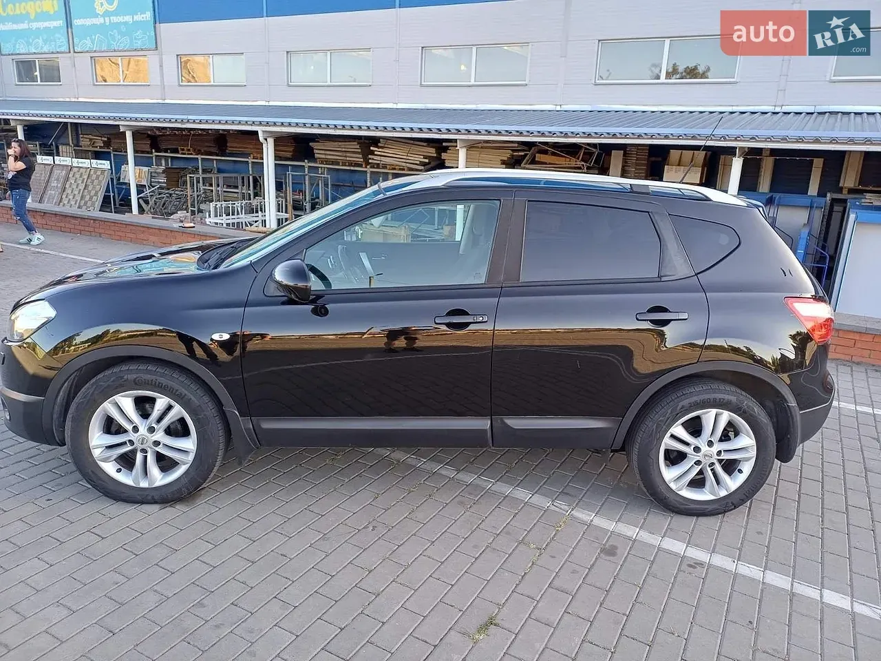 Nissan Qashqai 2012 photo 2