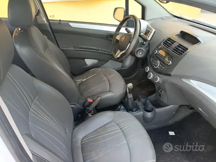 Chevrolet Spark 2013 photo 2