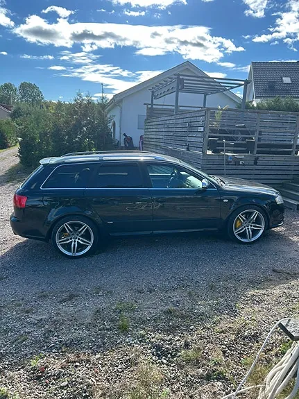 Audi A4 2005 photo 2