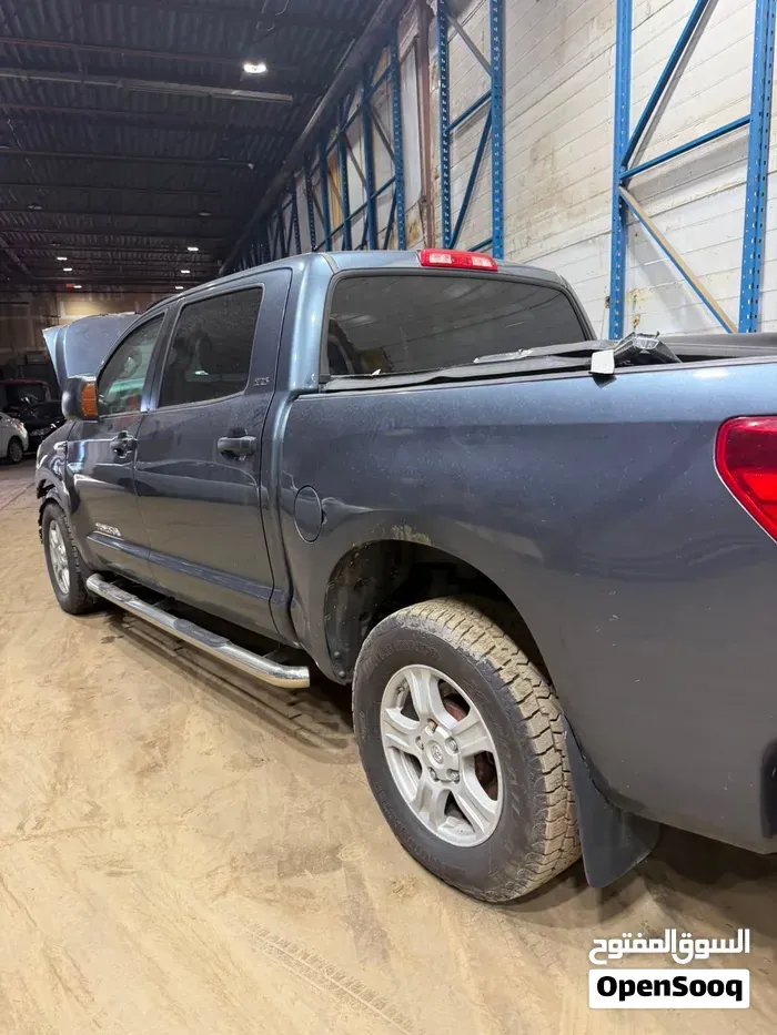 Toyota Tundra 2010 photo 2