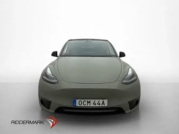 Tesla Model Y 2023 photo 2