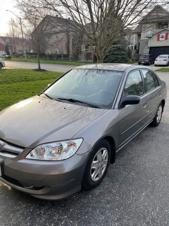 Honda Civic 2005 photo 2