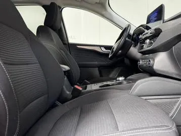 Ford Kuga 2021 photo 2