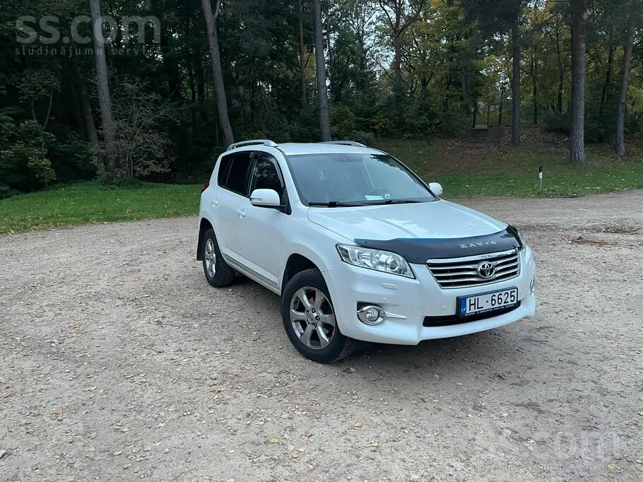 Toyota Rav4 2010 photo 2