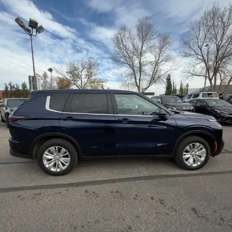 Mitsubishi Outlander 2026 photo 4