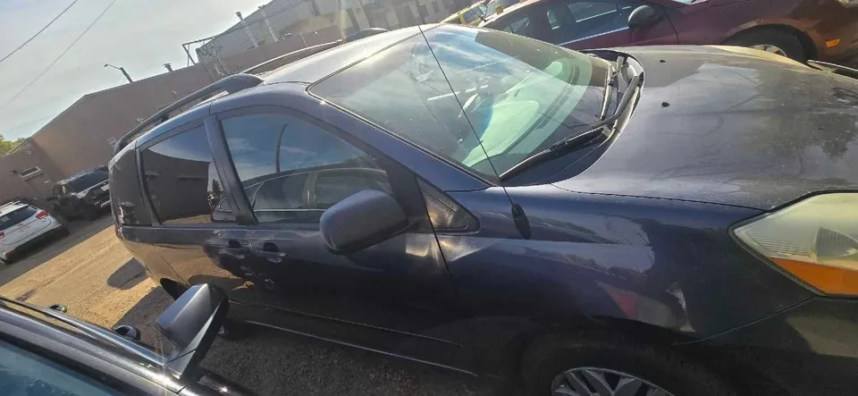 Toyota Sienna 2006 photo 2