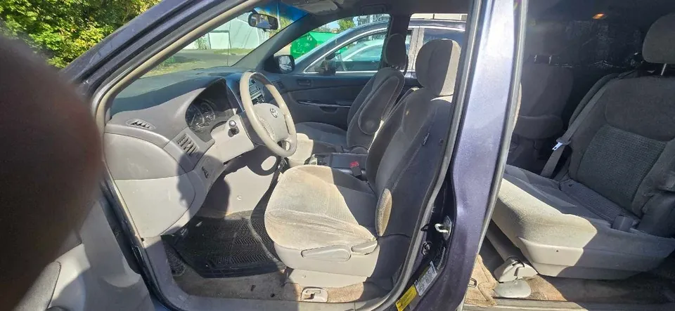 Toyota Sienna 2006 photo 5