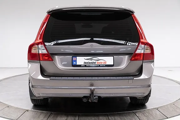 Volvo V70 2010 photo 4
