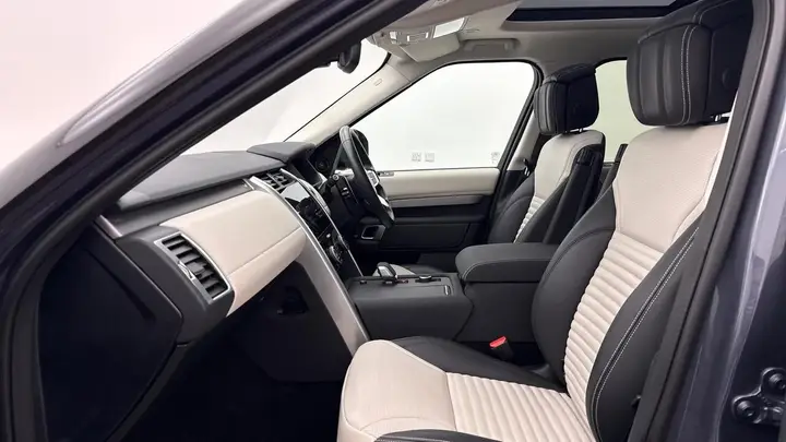 Land Rover Discovery 2025 photo 3