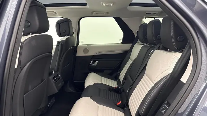 Land Rover Discovery 2025 photo 4