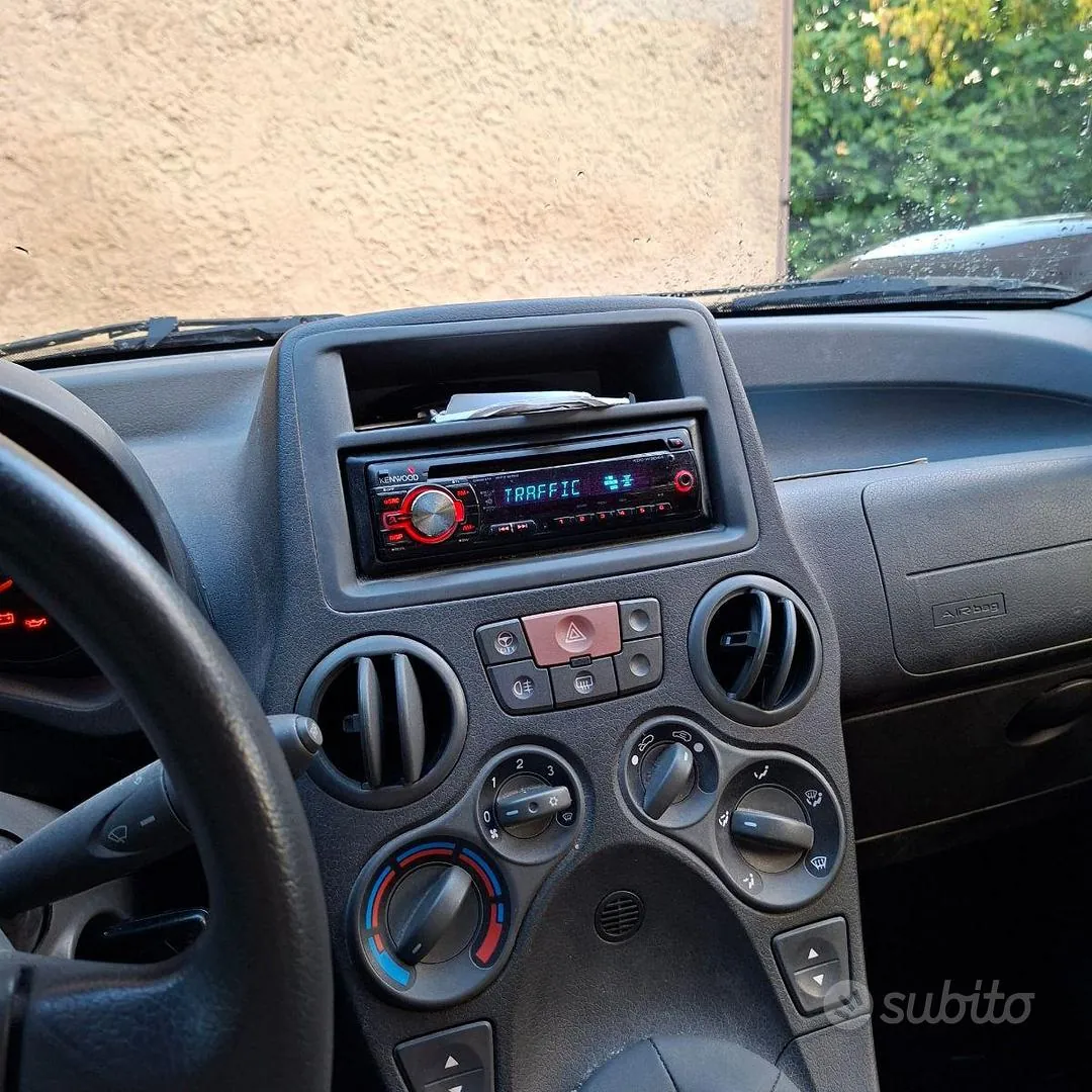 Fiat Panda 2010 photo 3