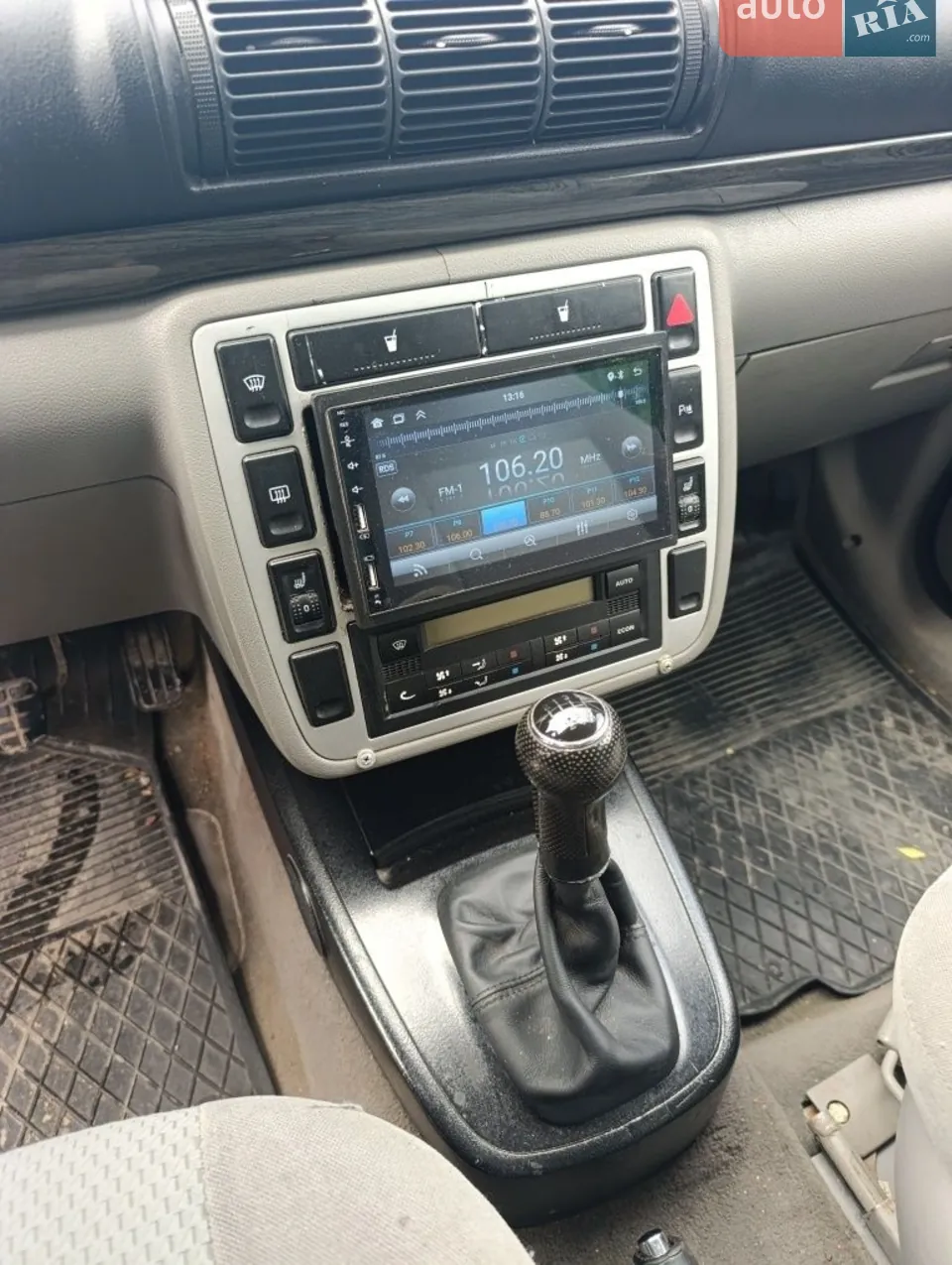 Ford Galaxy 2001 photo 4