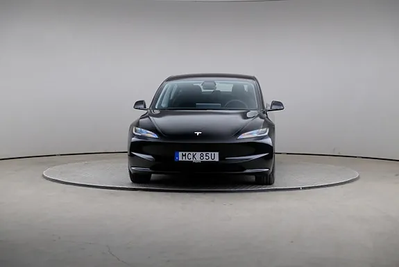 Tesla Model 3 2024 photo 3