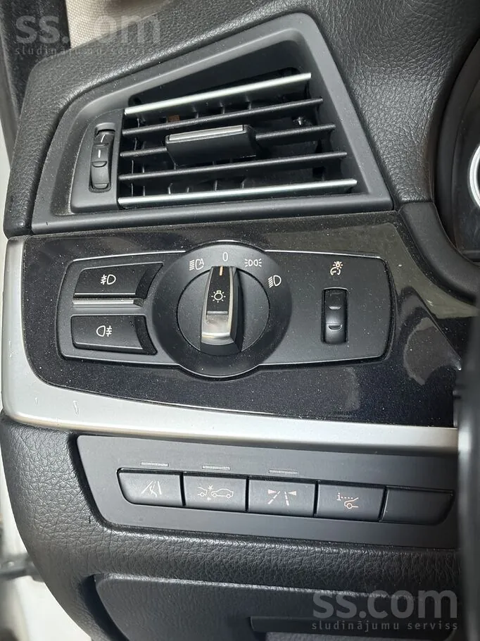 BMW 525 2011 photo 4