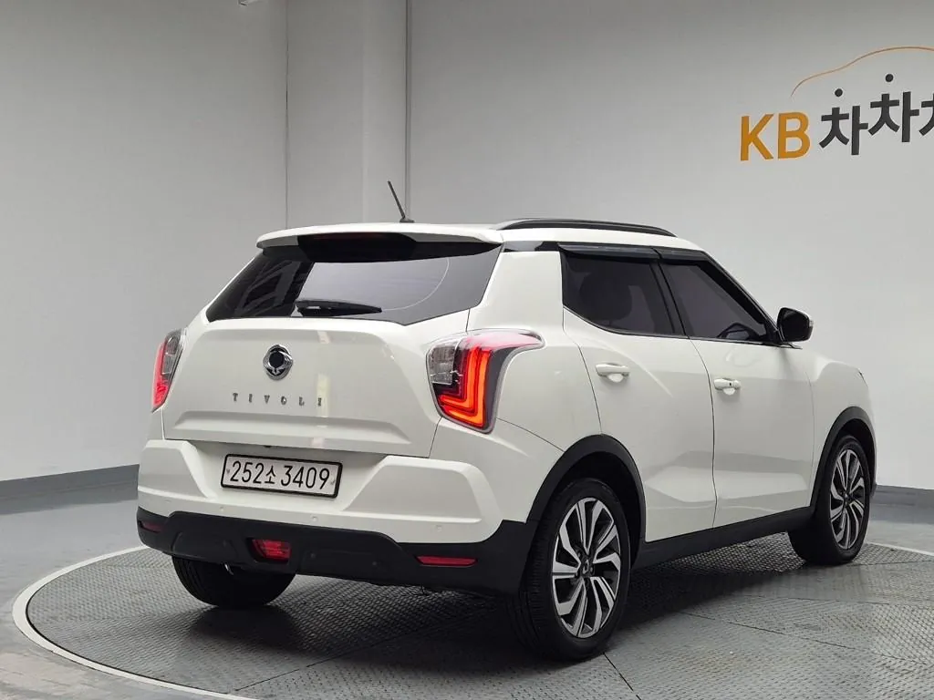 KG Mobility Tivoli 2020 photo 3