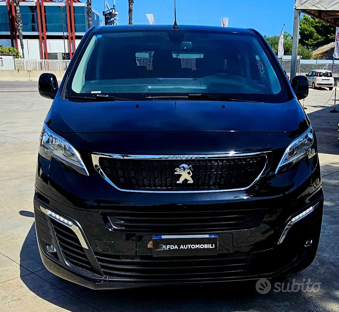 Peugeot Traveller 2020 photo 3