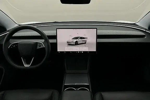 Tesla Model 3 2024 photo 3