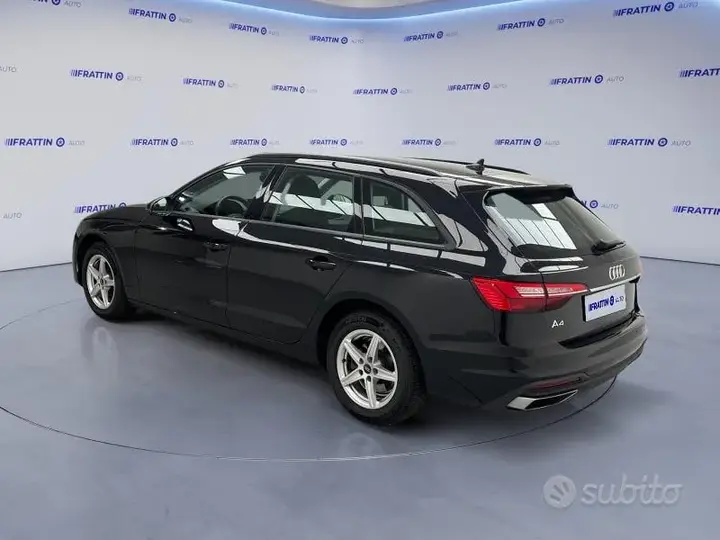 Audi A4 Avant 2021 photo 2